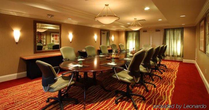 Stamford Marriott Hotel & Spa Bagian luar foto